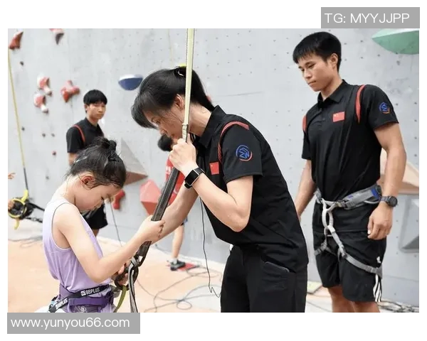 北京攀岩队的奋斗与荣耀:一段不屈不挠的攀岩之旅纪实 北京攀岩队的奋斗与荣耀:一段不屈不挠的攀岩之旅纪实