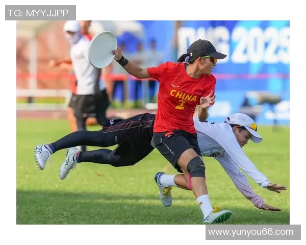 飞盘运动的魅力与挑战:深入探讨成都飞盘队的耐力训练与团队精神 飞盘运动的魅力与挑战:深入探讨成都飞盘队的耐力训练与团队精神